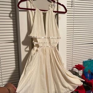 *NWT* Gorgeous Ivory cocktail dress w/ shimmer detail, size Large